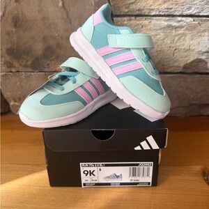 NIB/New Toddler Girls Adidas 9k